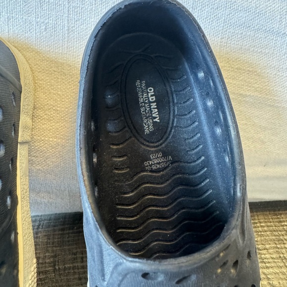 Old Navy | Baby Navy Blue Sandal | Size 5 - Picture 7 of 8